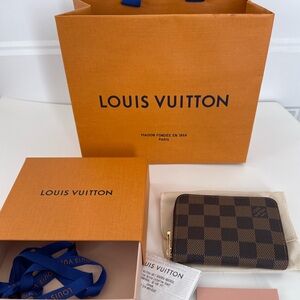 Louis Vuitton Zippy card case
